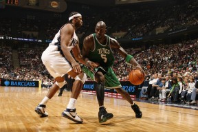 AYX官网-中国男篮加强攻防细节训练，2021年中国男篮训练视频