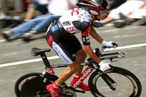 爱游戏登录入口-文莱选手团结协作，绝胜对手，文莱强大吗