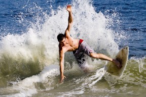 AYX SPORTS-“篮球+校园文化”在全国高校全面推广，增强学生体育意识，校园篮球文化建设