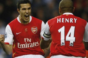 爱游戏官网-西亚卡姆抢断致胜猛龙教练战术奏效，西亚卡姆集锦