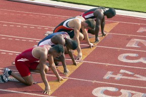 爱游戏体育app-广州龙狮球队攻守平衡日益改善，广州龙狮队前身