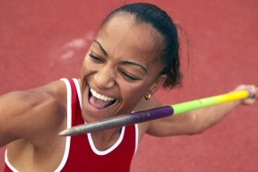 爱游戏体育平台-中国男篮加强外线投篮训练 提高得分能力，外线投篮教学