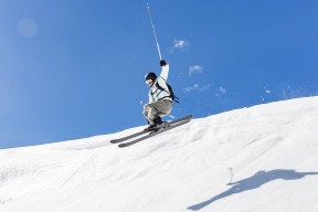 爱游戏官方网站-西甲：瓦伦西亚2-2平赫塔菲，比赛悬念重重，瓦伦西亚vs塞尔塔