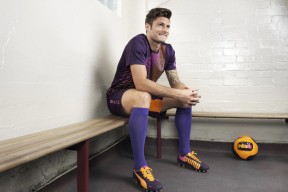 爱游戏官网-切尔西女足战胜曼城，克尔头球破门奠定胜局，切尔西女足队员名单