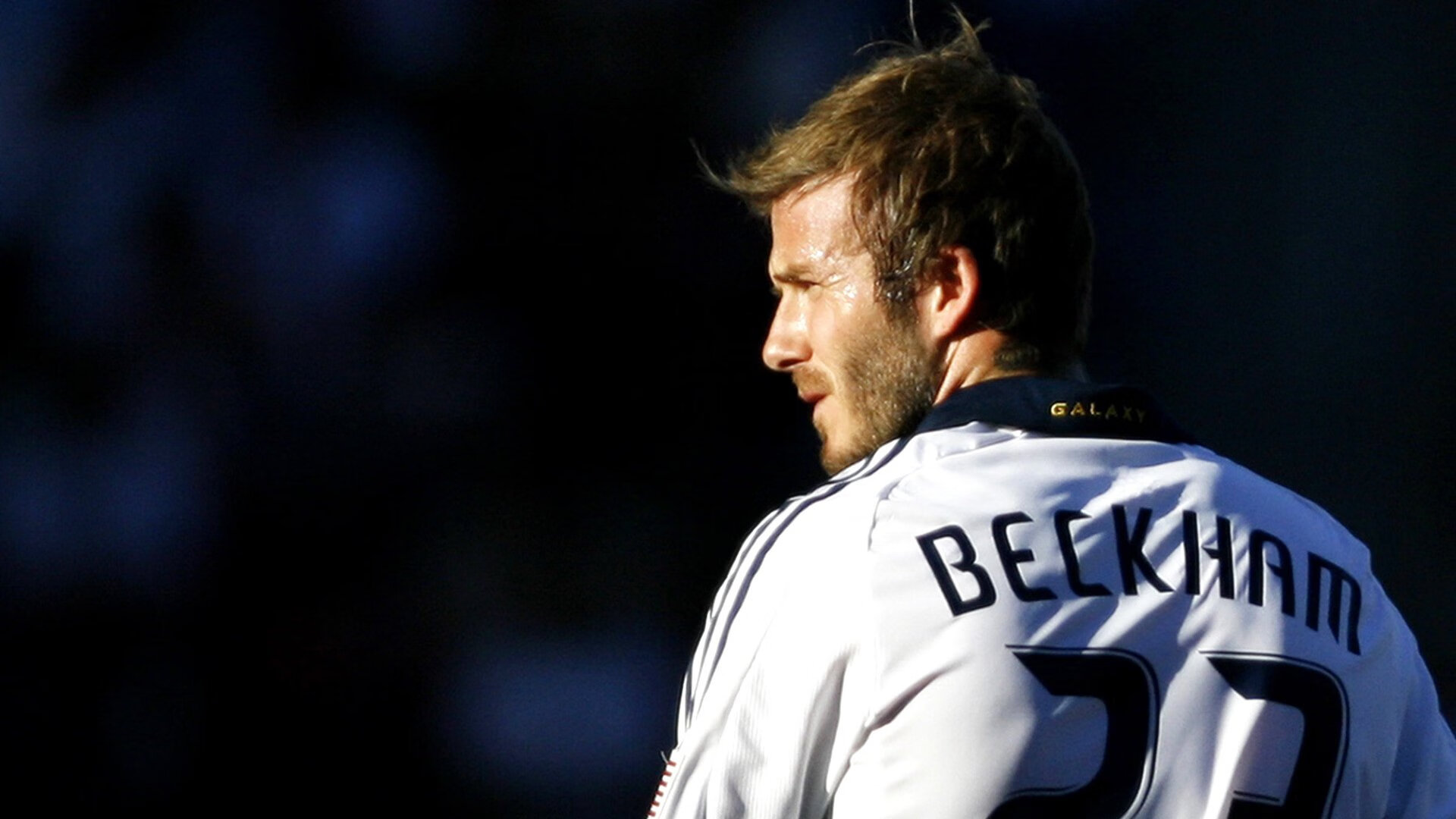 “从废墟中崛起！——逆风翻盘的冠军奇迹”，逆风笑解说废墟生存