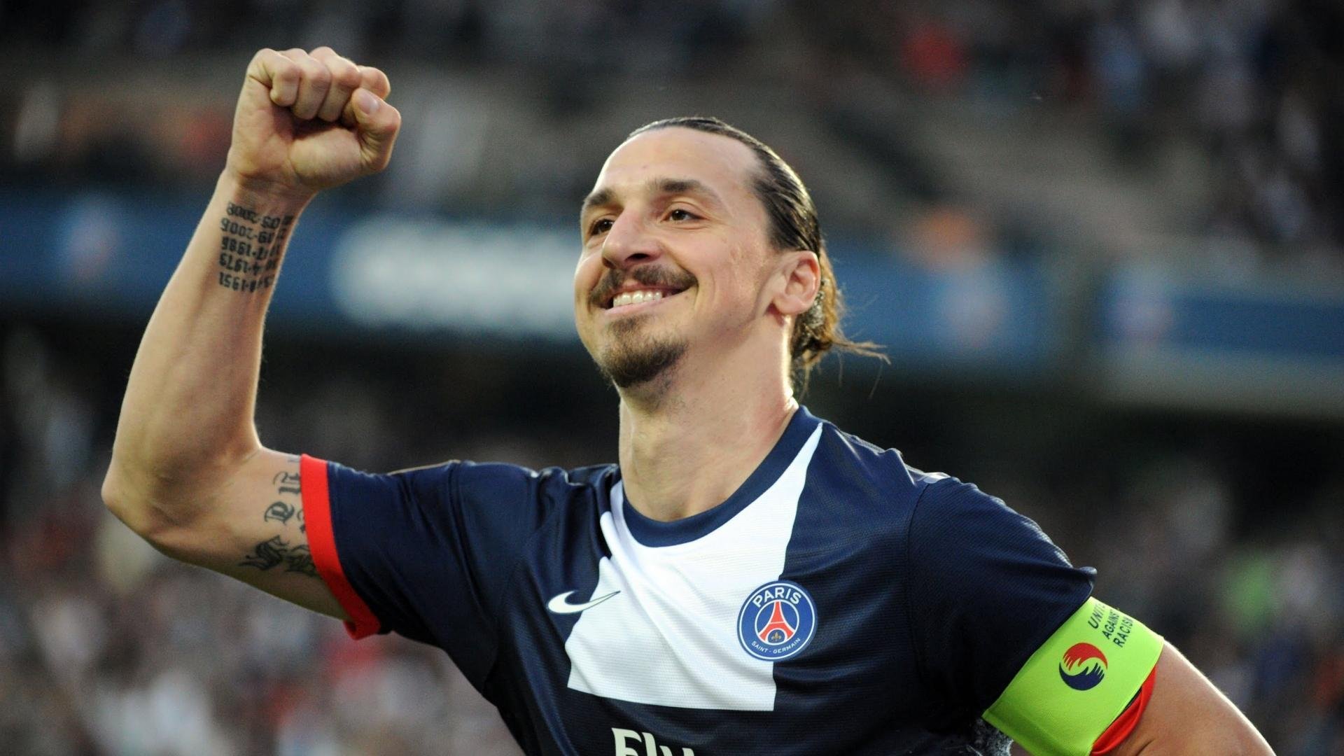 史上最耀眼的“黄金中场”：掌控比赛的设计师，黄金中锋