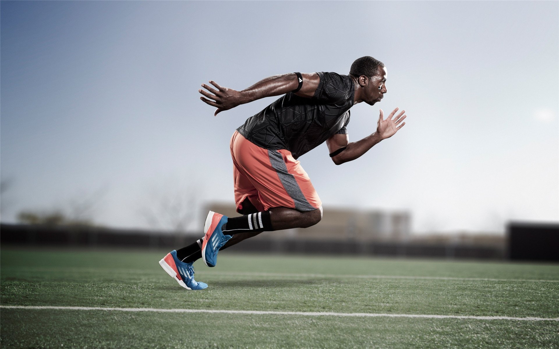 英格兰主帅谈出局：这是成长的代价，英格兰主教练采访